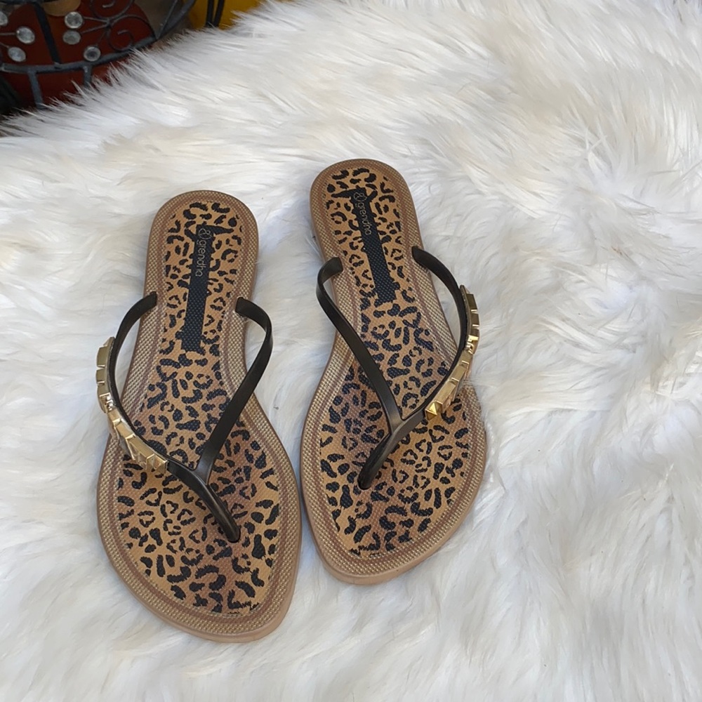 🤎🤎CUTE SLIDE SANDALS🤎🤎